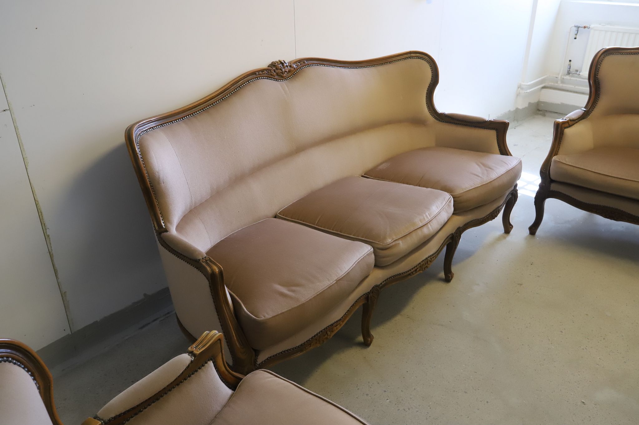 Image 3/25