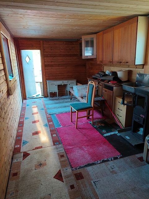 Image 10/23