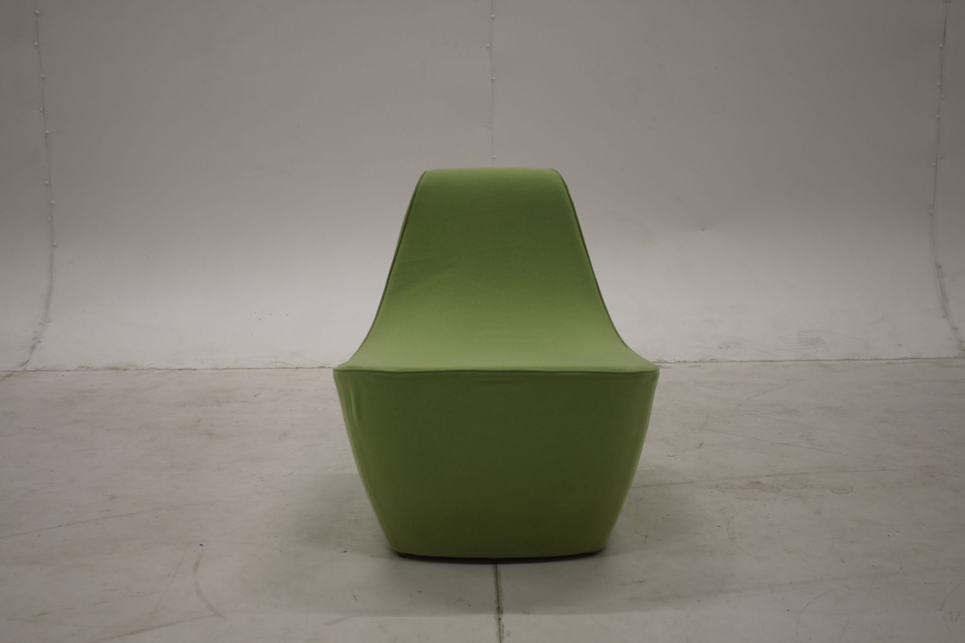 Image 2/8
