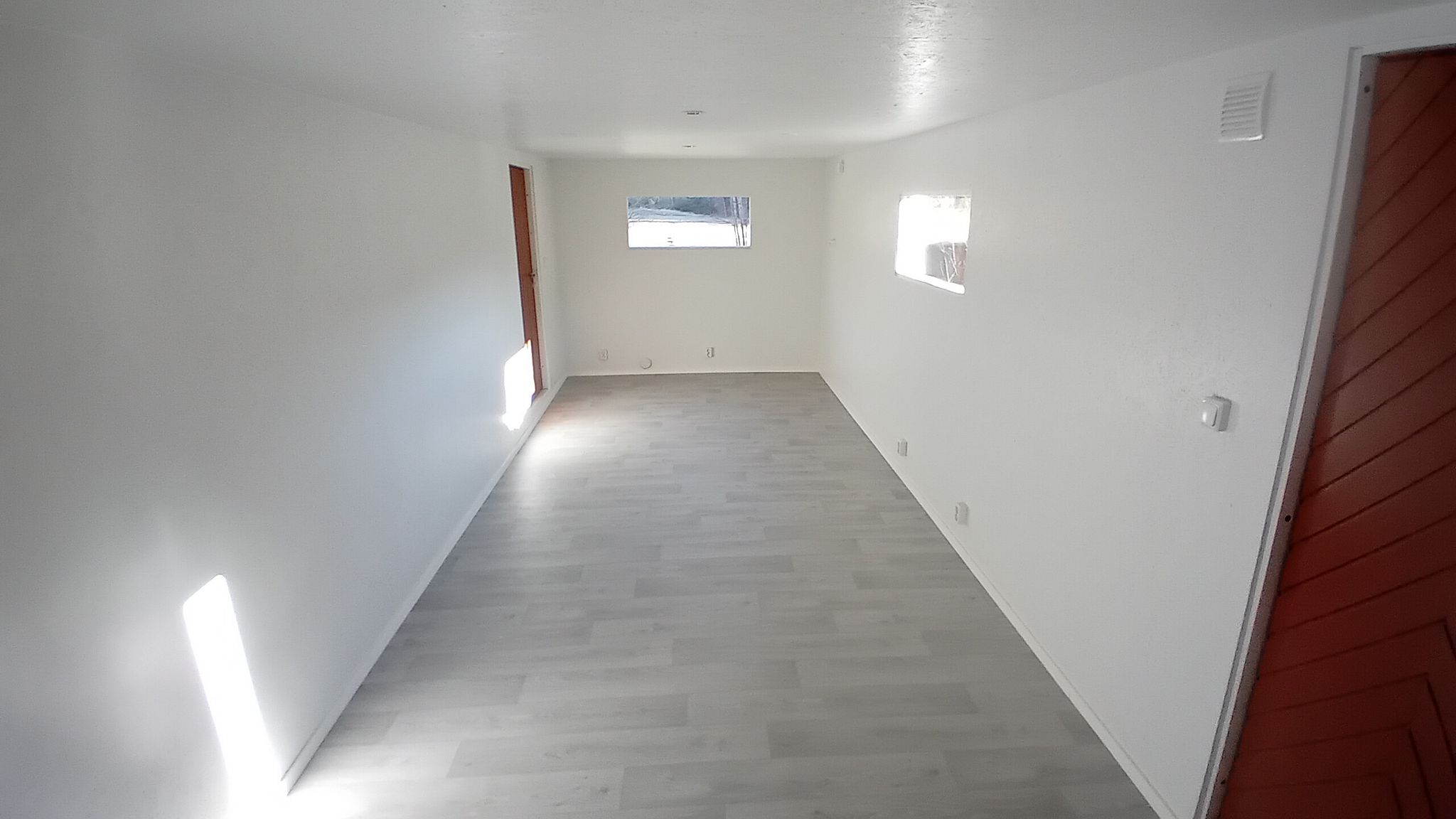 Image 7/8