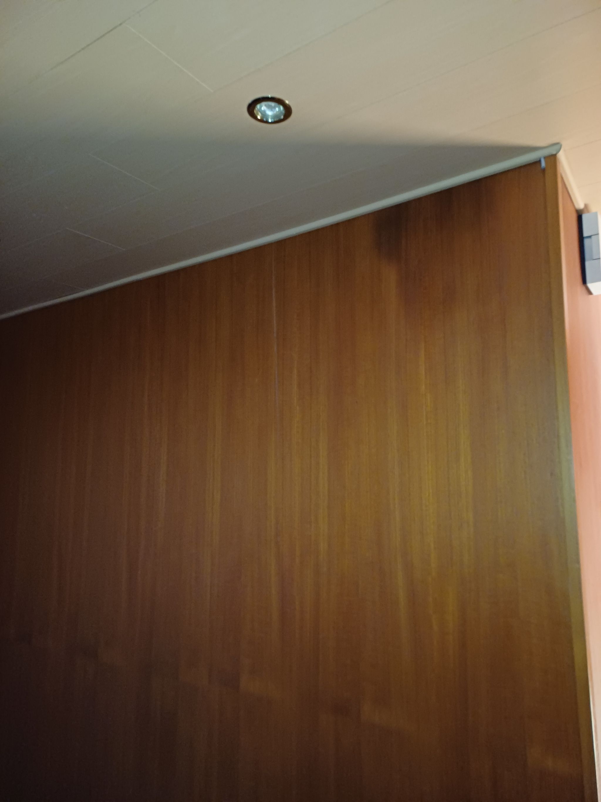 Image 19/30