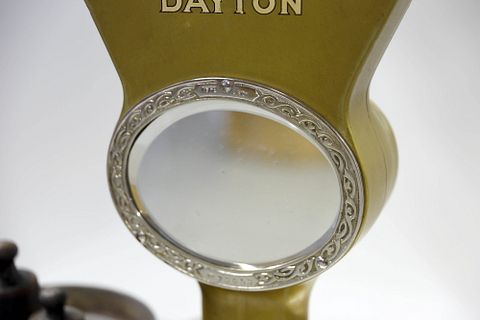 Image 12/52
