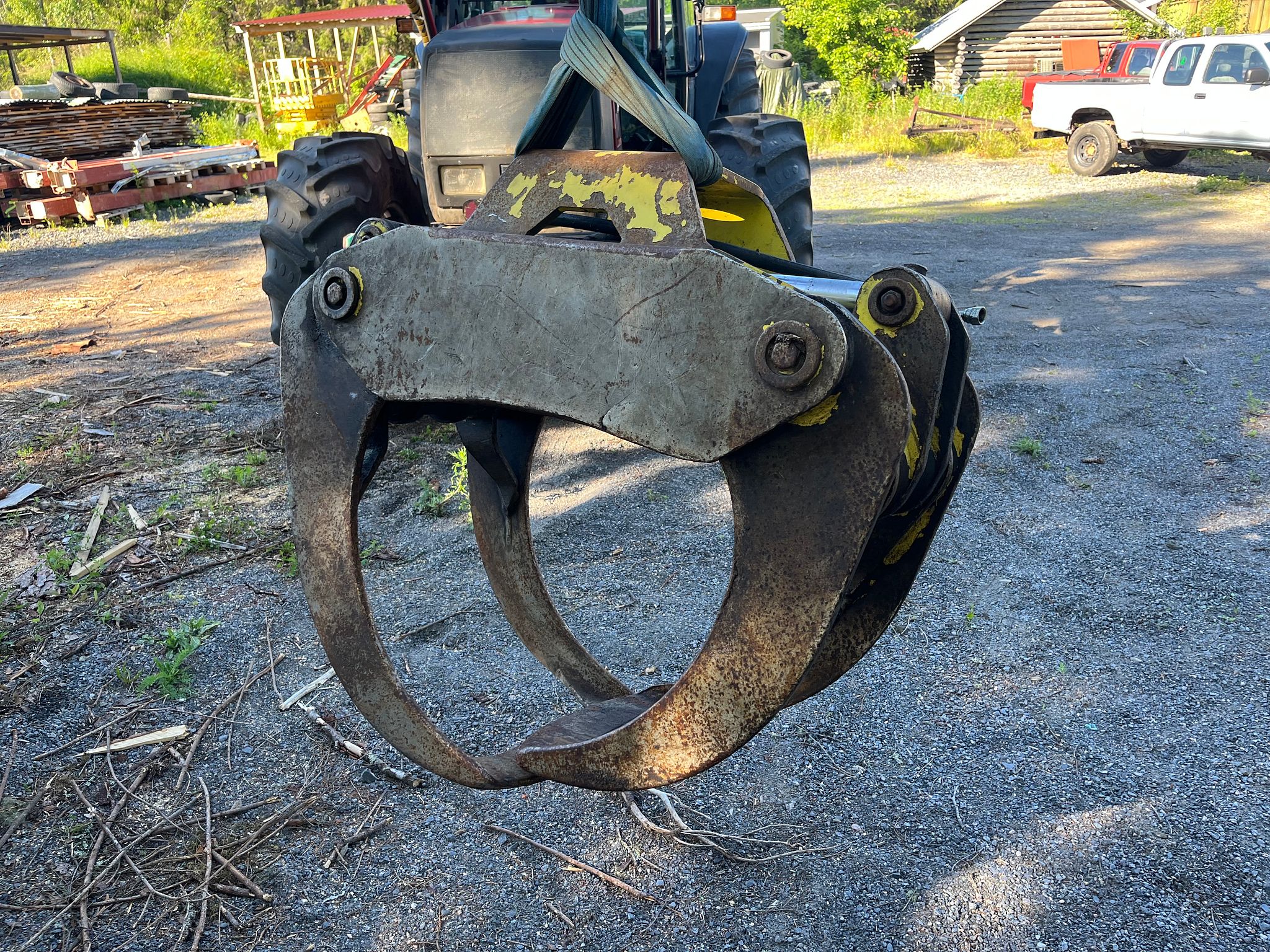 Image 3/8
