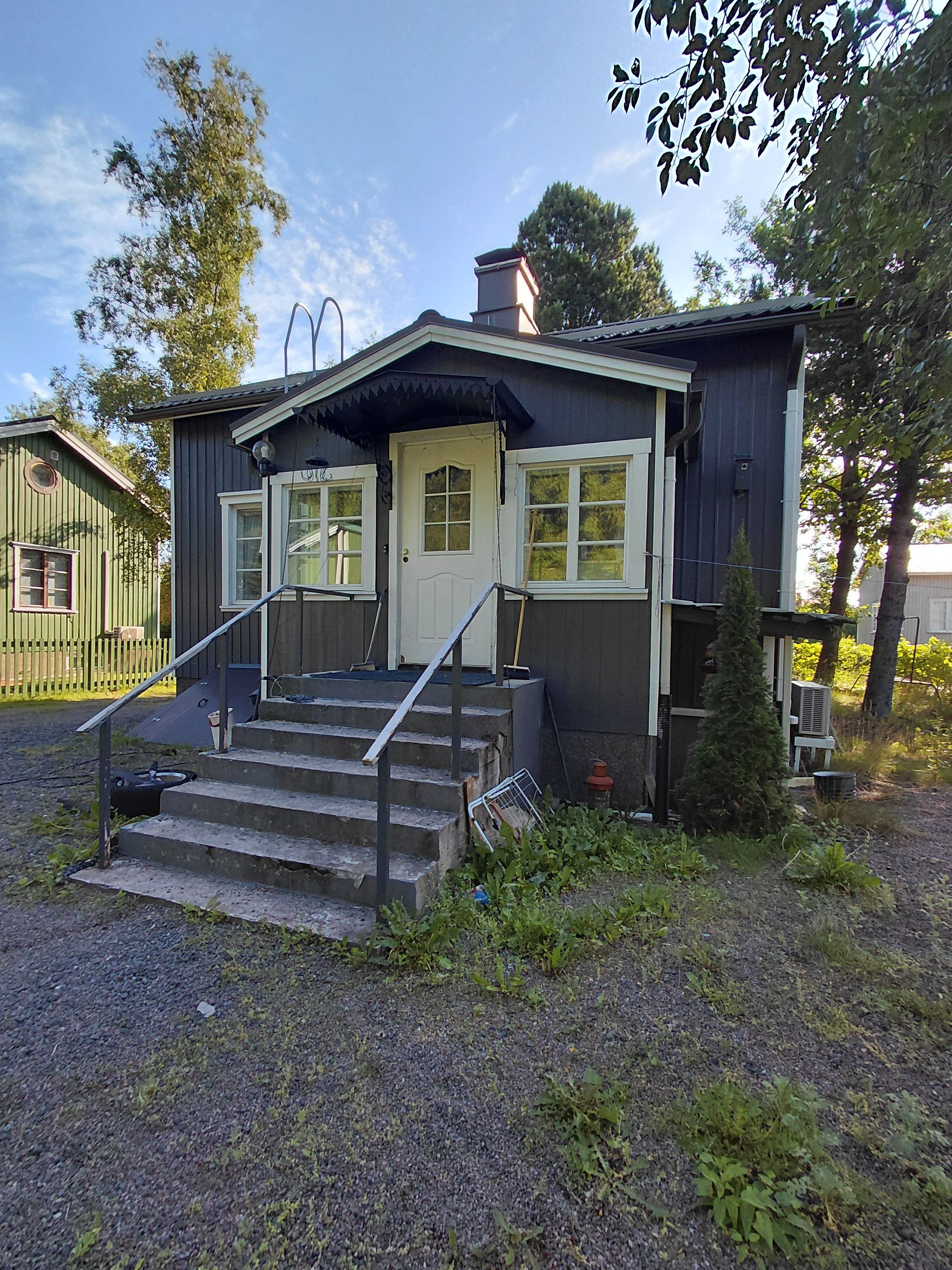 Image 8/67