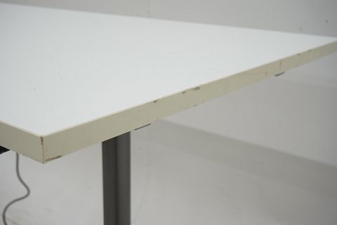 Image 6/7