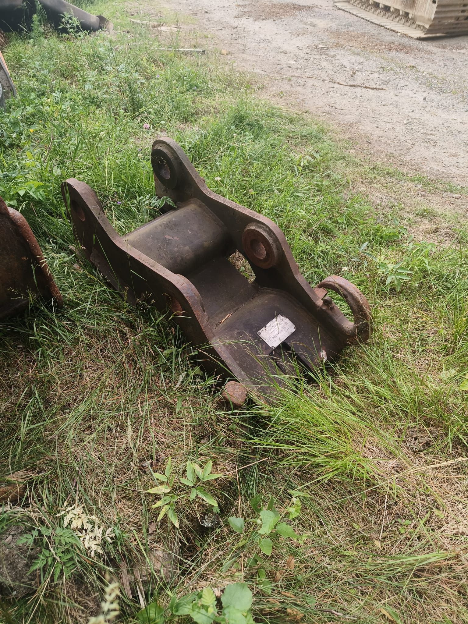 Image 11/19