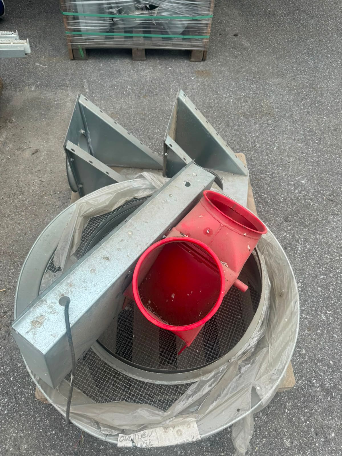 Image 3/4