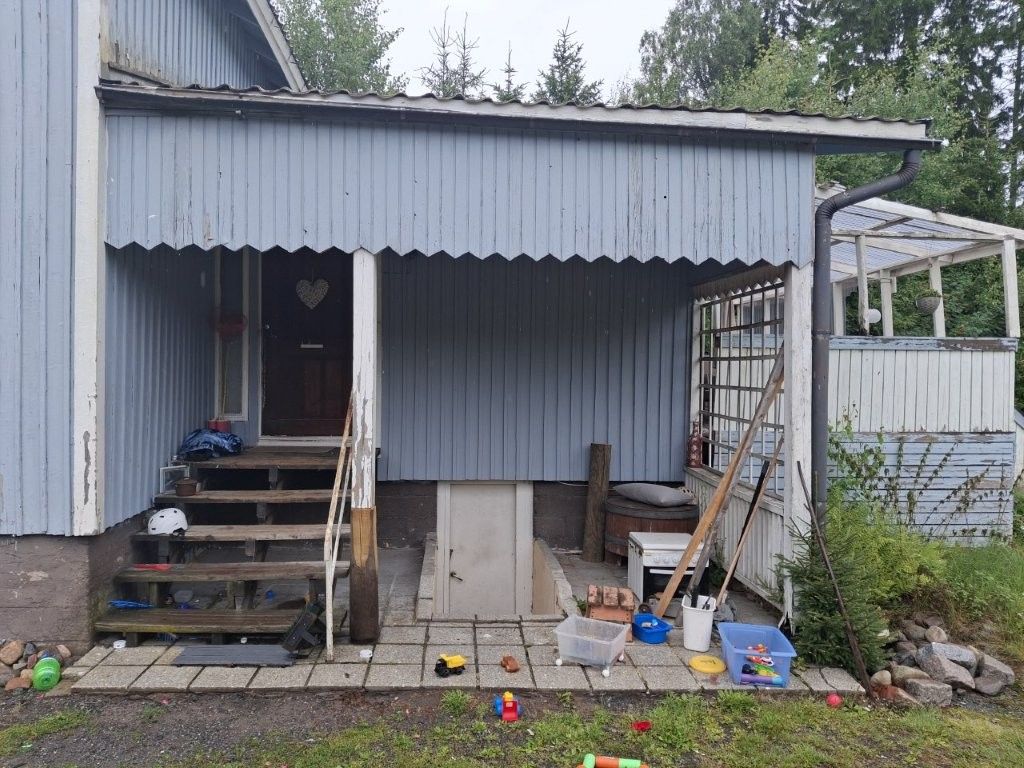 Image 8/65