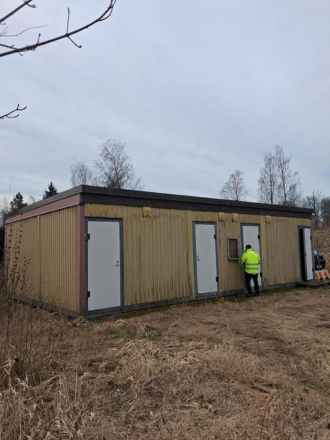 Image 2/9