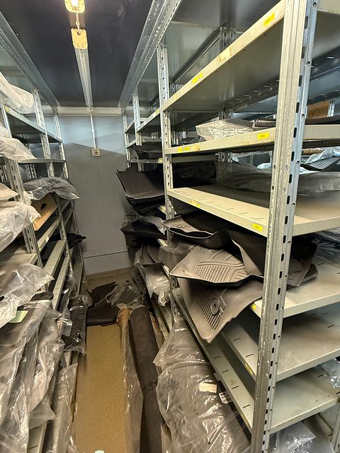 Image 4/25