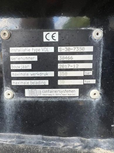 Image 8/8