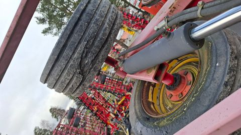 Image 7/8