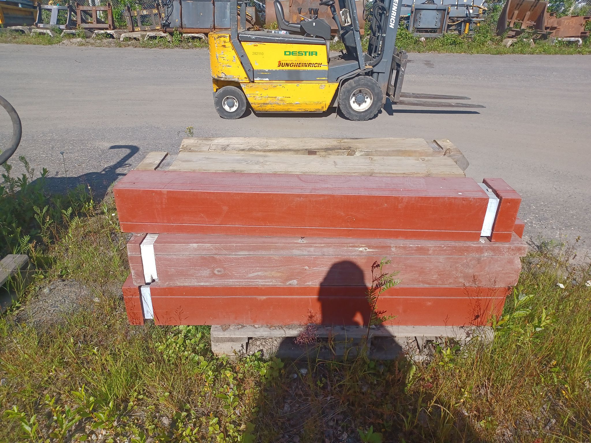 Image 3/6