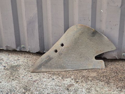 Image 2/5
