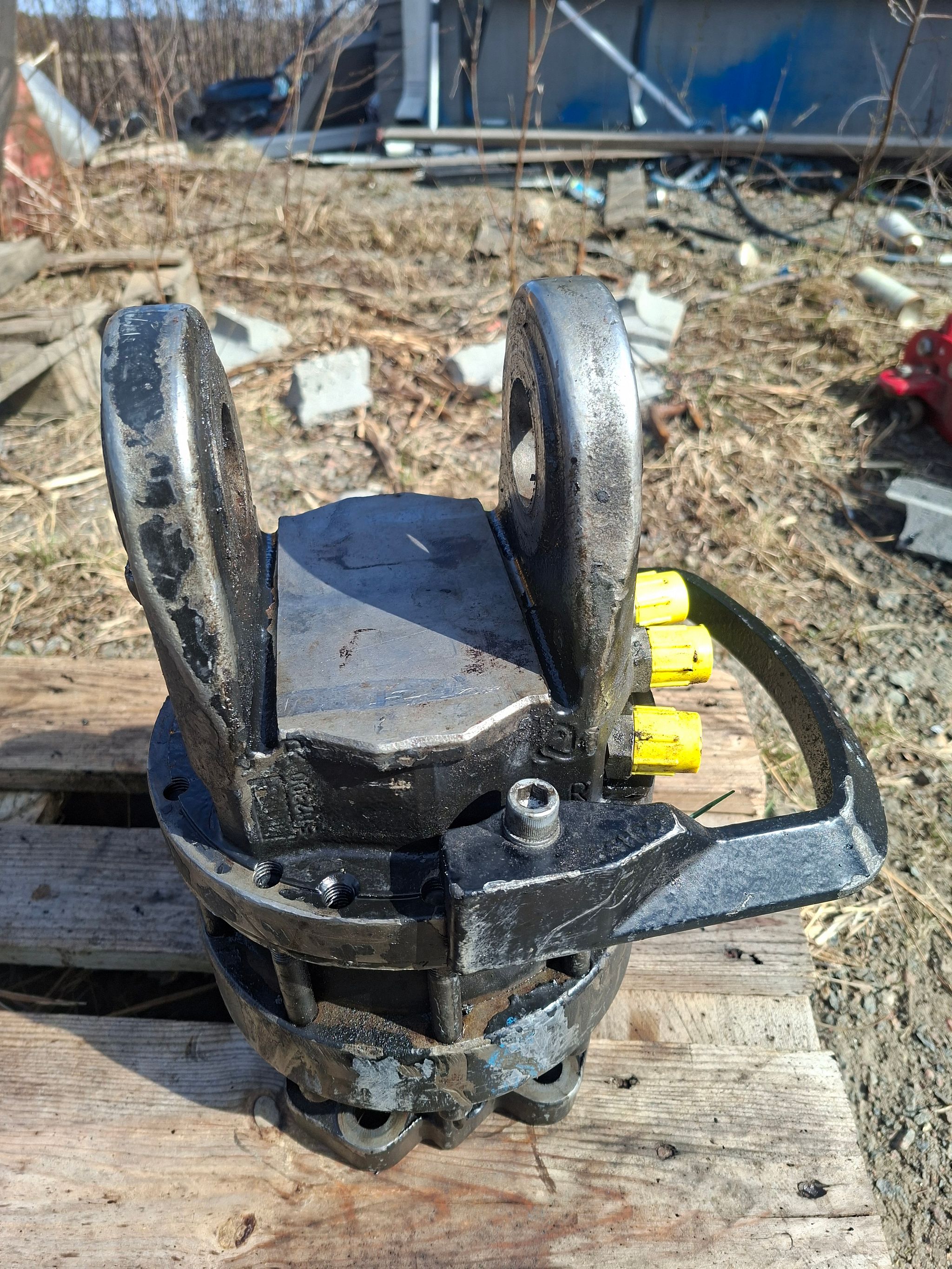 Image 3/5