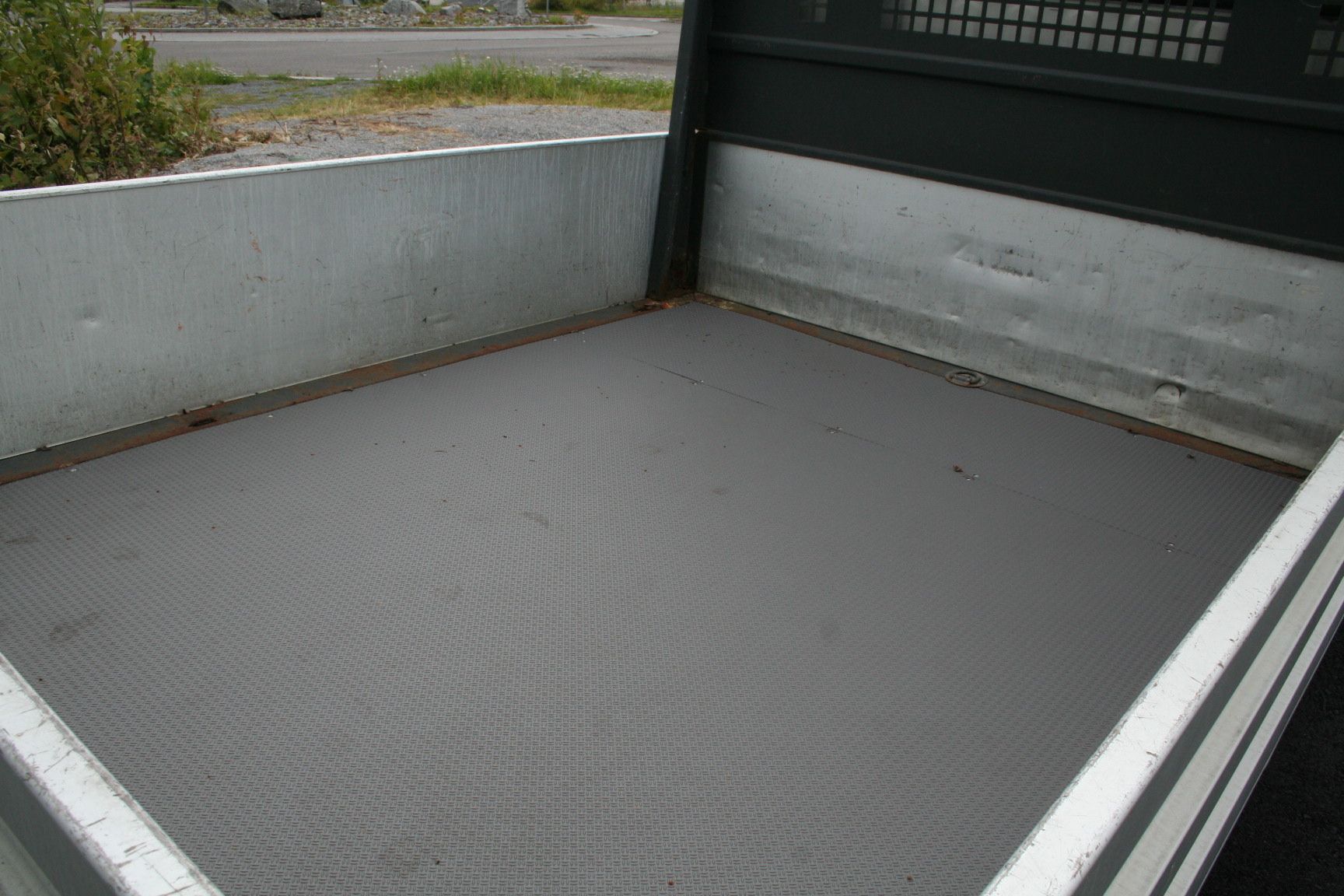 Image 7/9