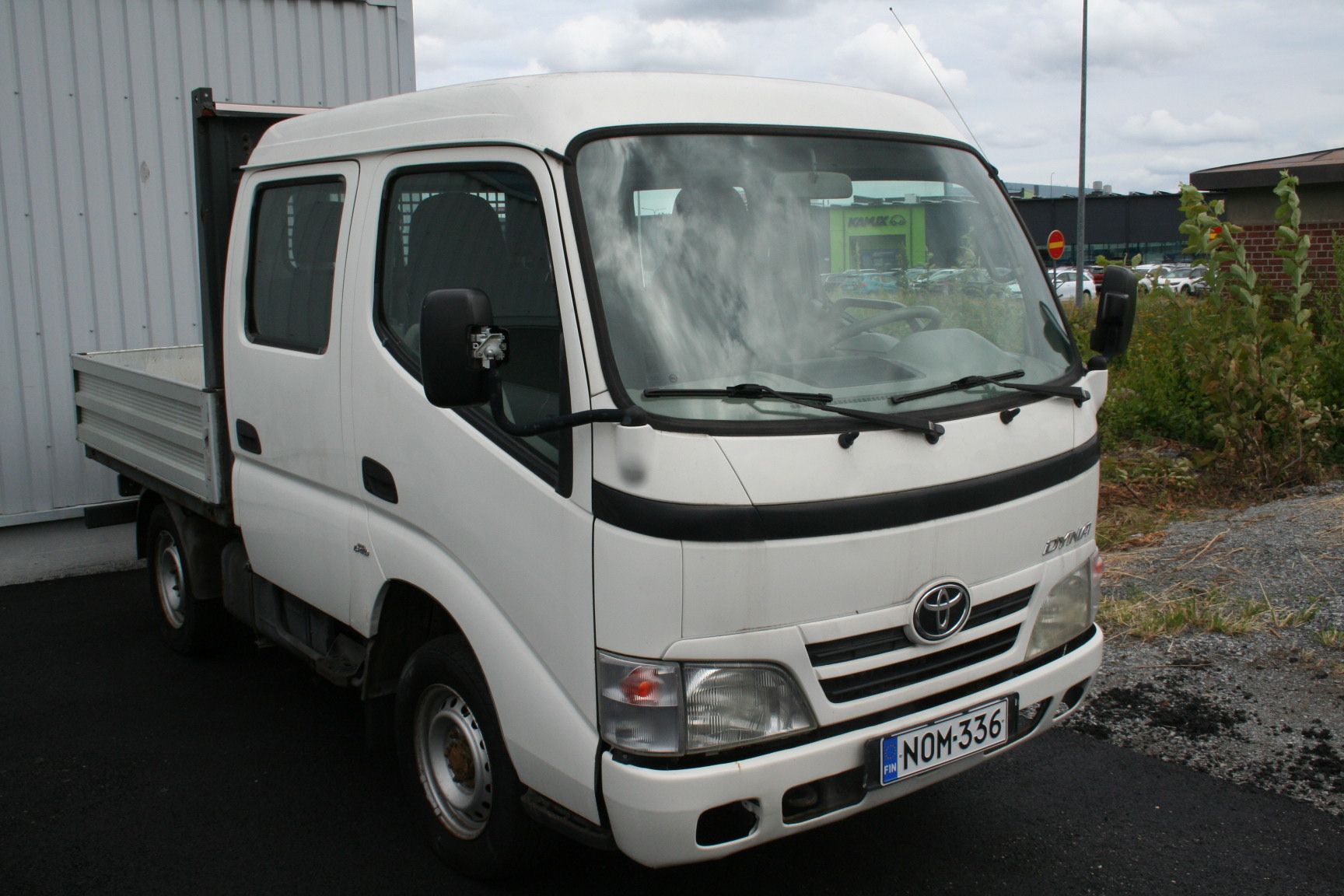 Image 1/9