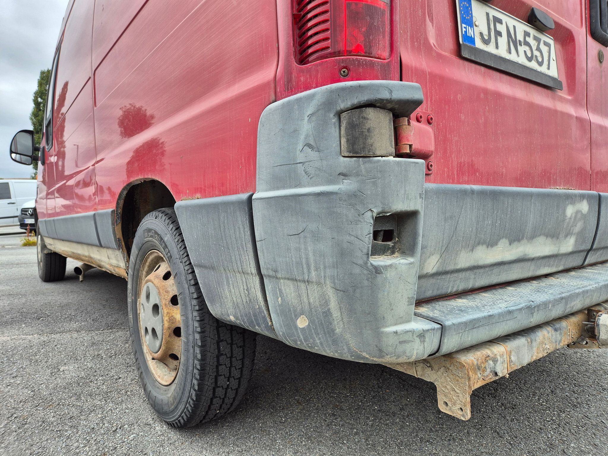 Image 32/41