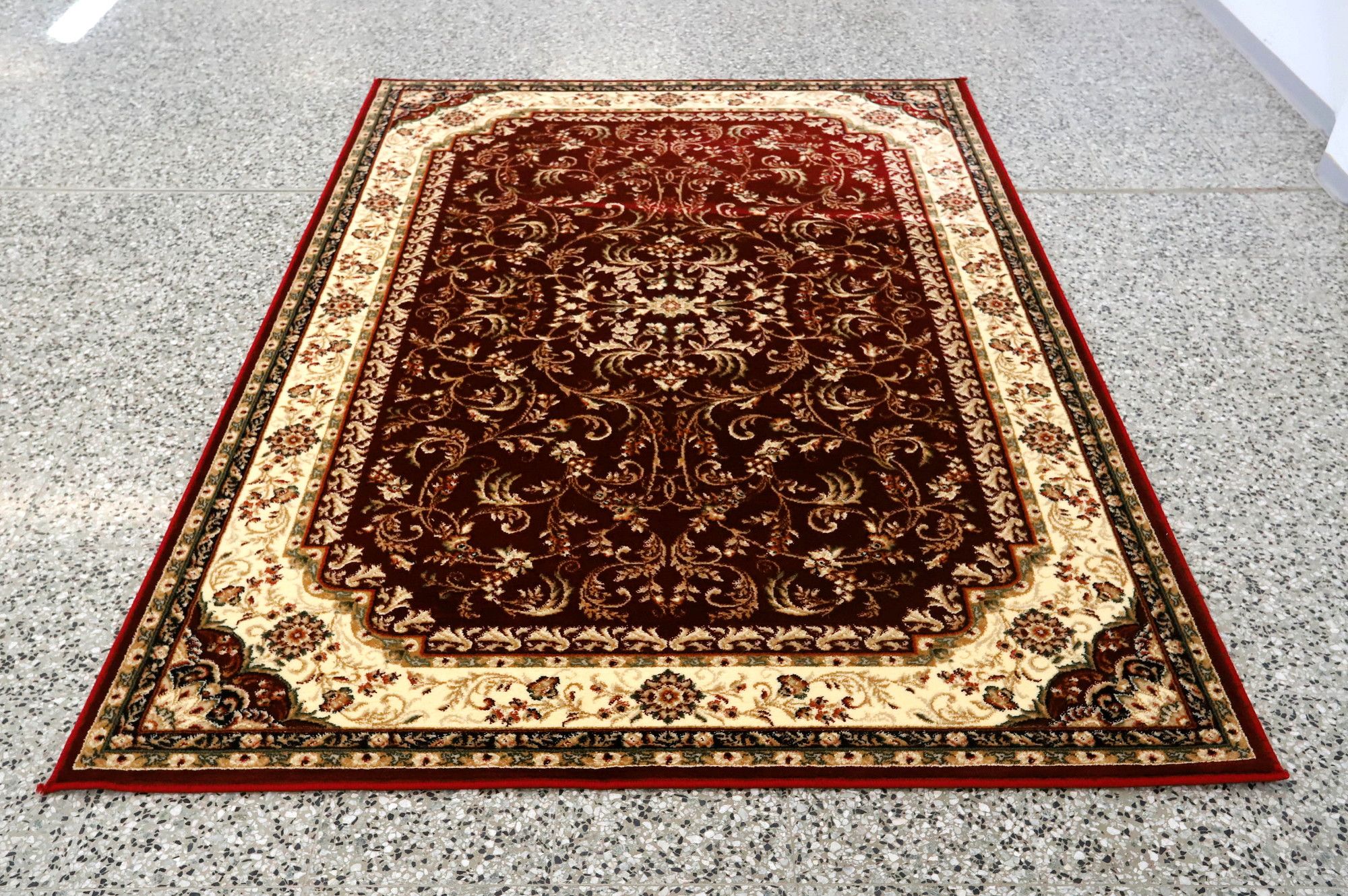 Image 2/6