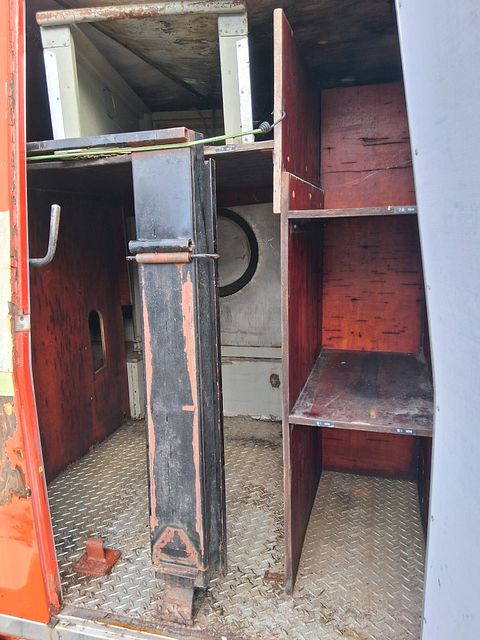 Image 39/56