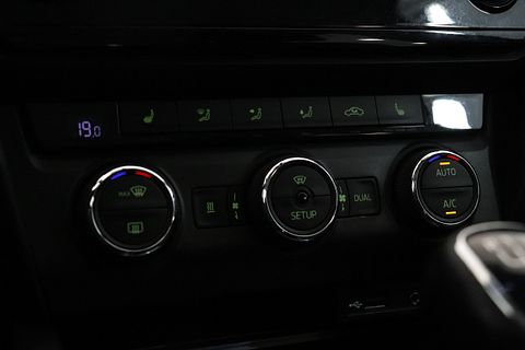 Image 12/24
