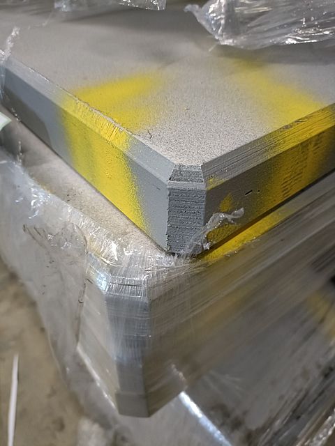 Image 1/2
