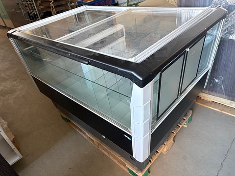 Image 1/8