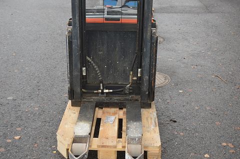 Image 11/25