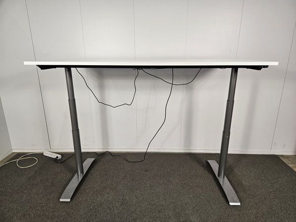 Image 1/8