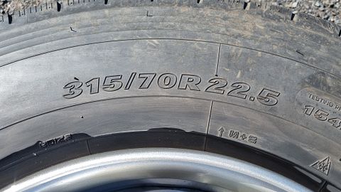 Image 3/6