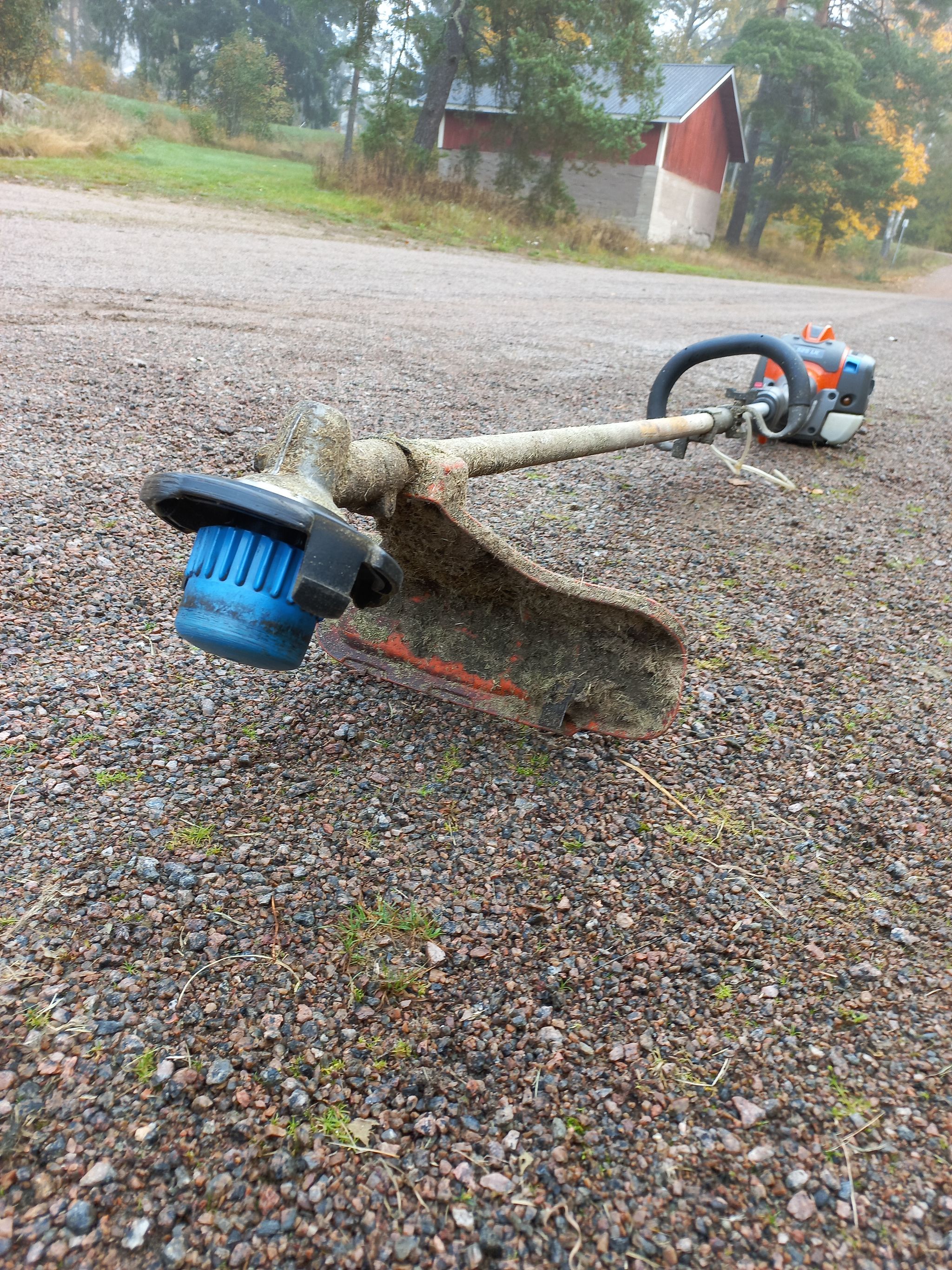 Image 3/6