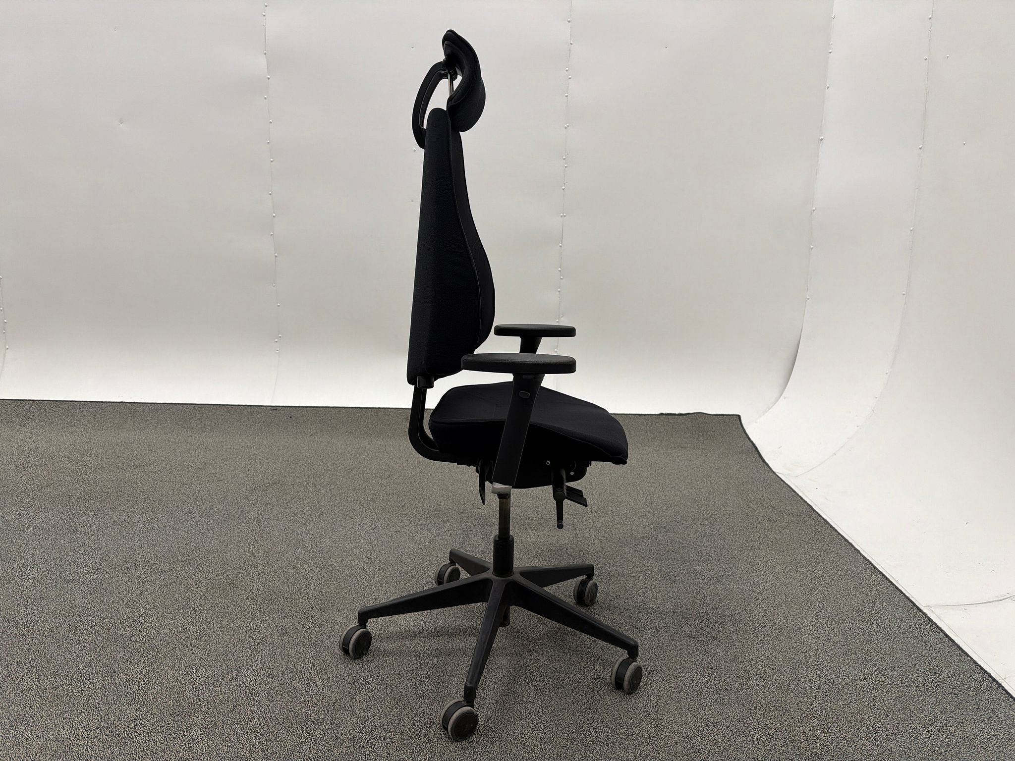 Image 3/10