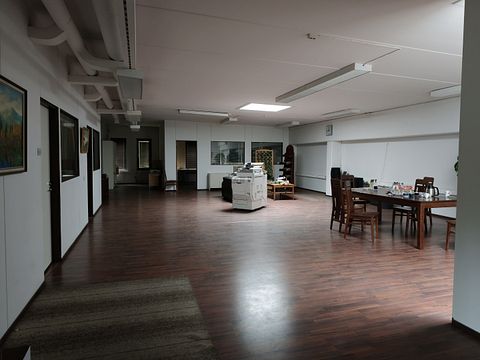 Image 10/78