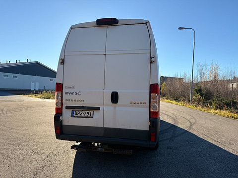 Image 4/30