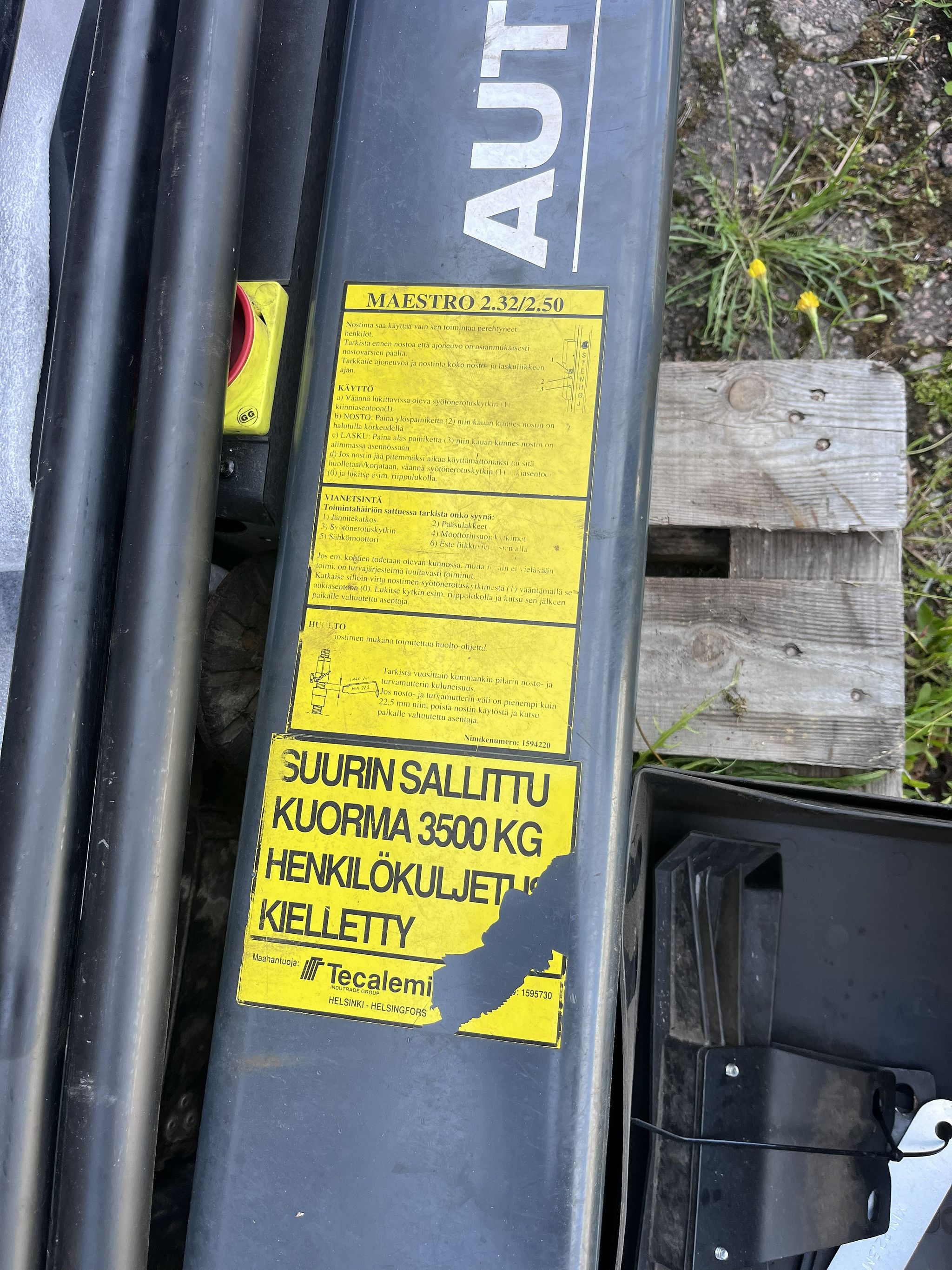 Image 3/8