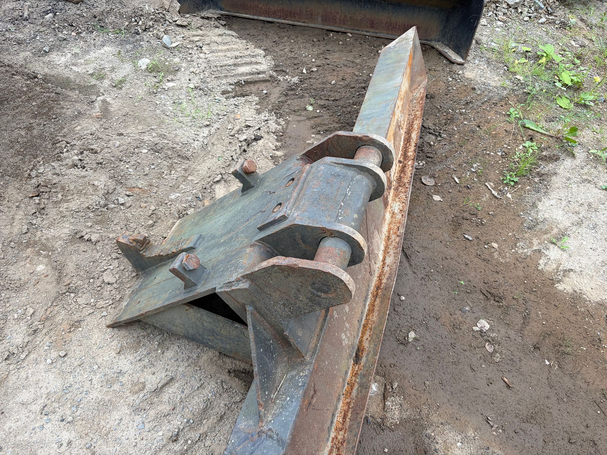Image 3/4