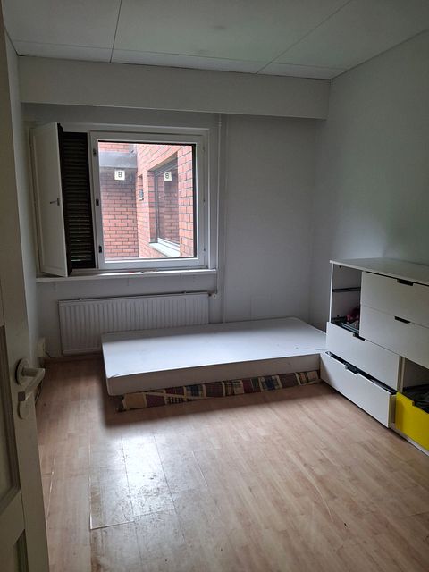 Image 13/30