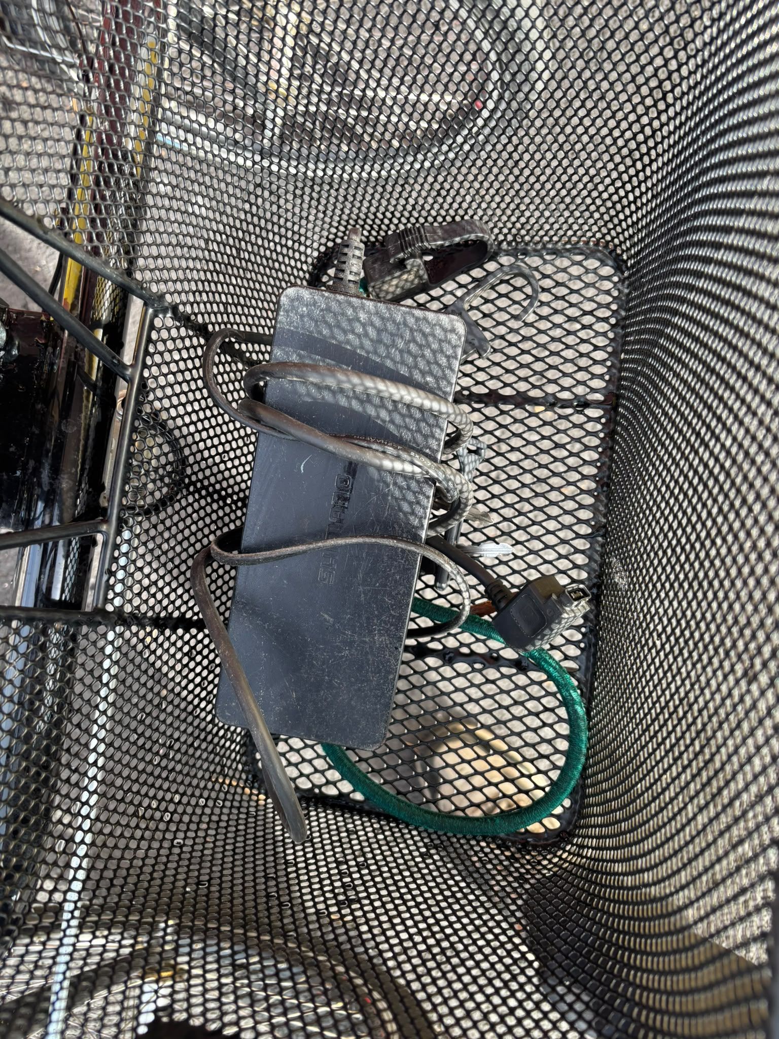 Image 7/9