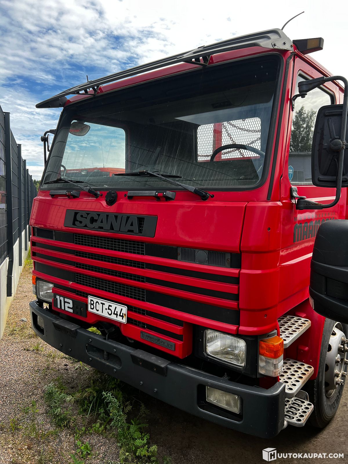 Scania P112HL 6x2 3400 1320 1987 Helsinki Huutokaupat