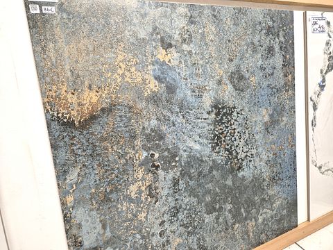 Image 8/25