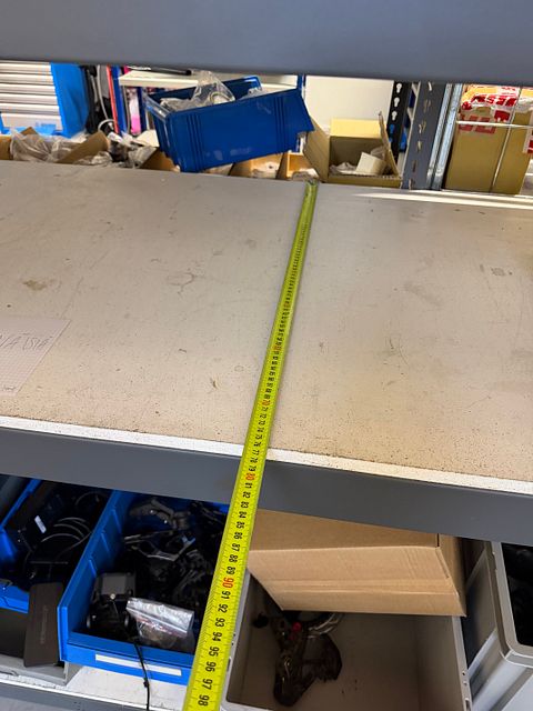 Image 4/8