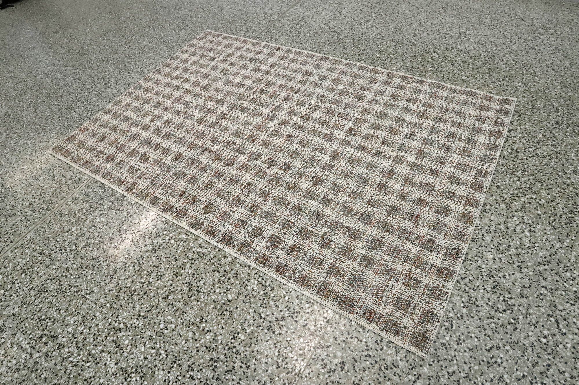 Image 1/6