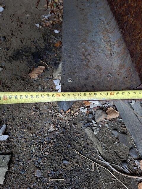 Image 4/5