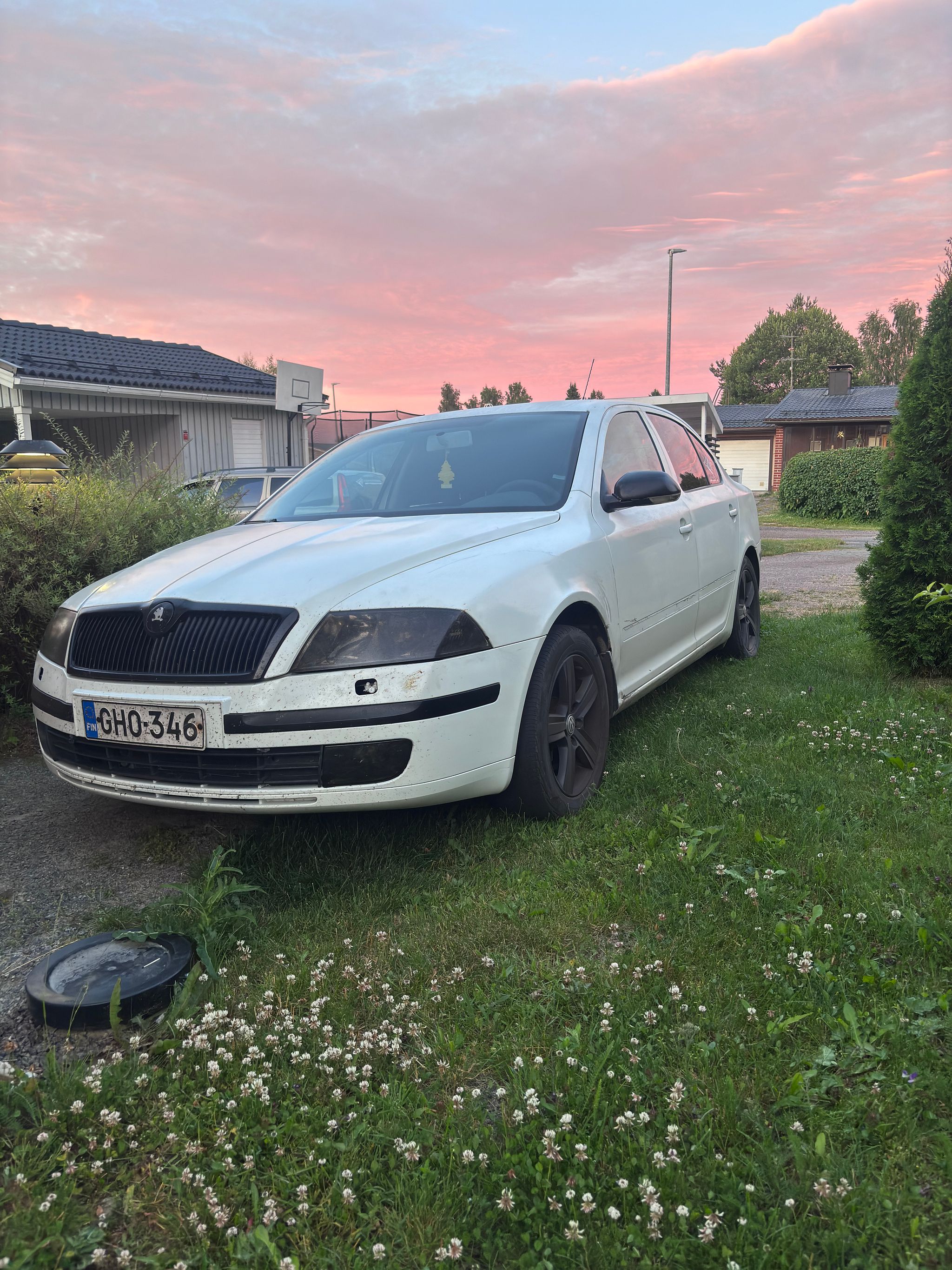 Image 1/10