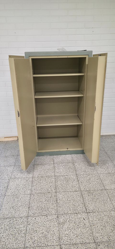 Image 3/7