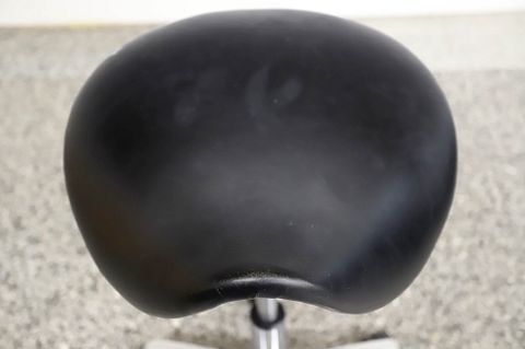 Image 5/9