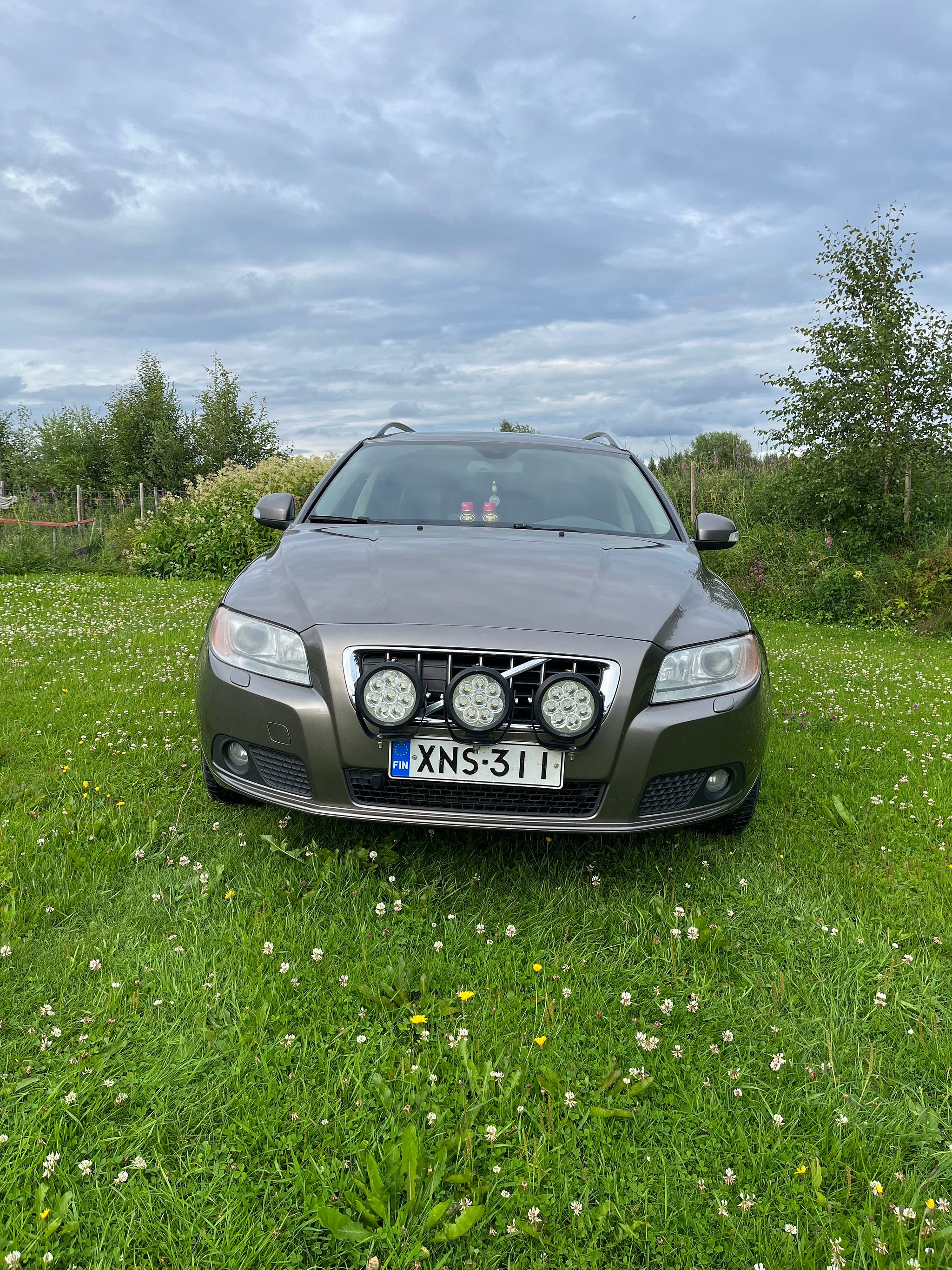 Image 3/36