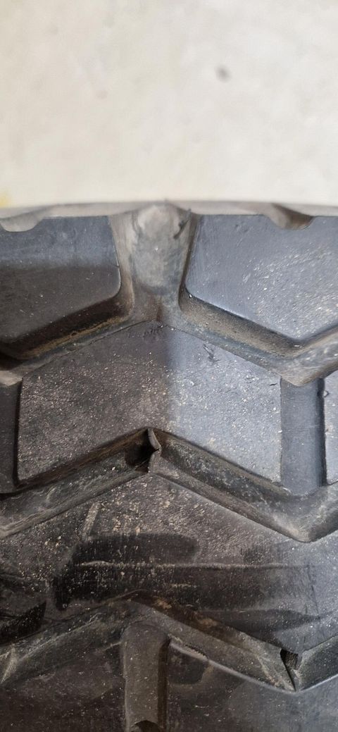 Image 6/6