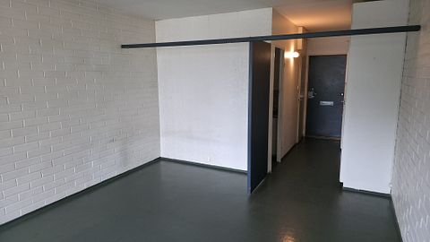 Image 23/24
