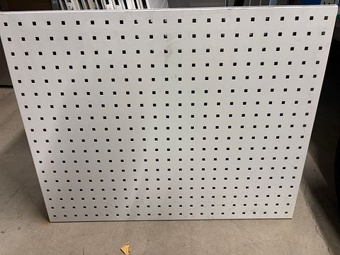 Image 1/5